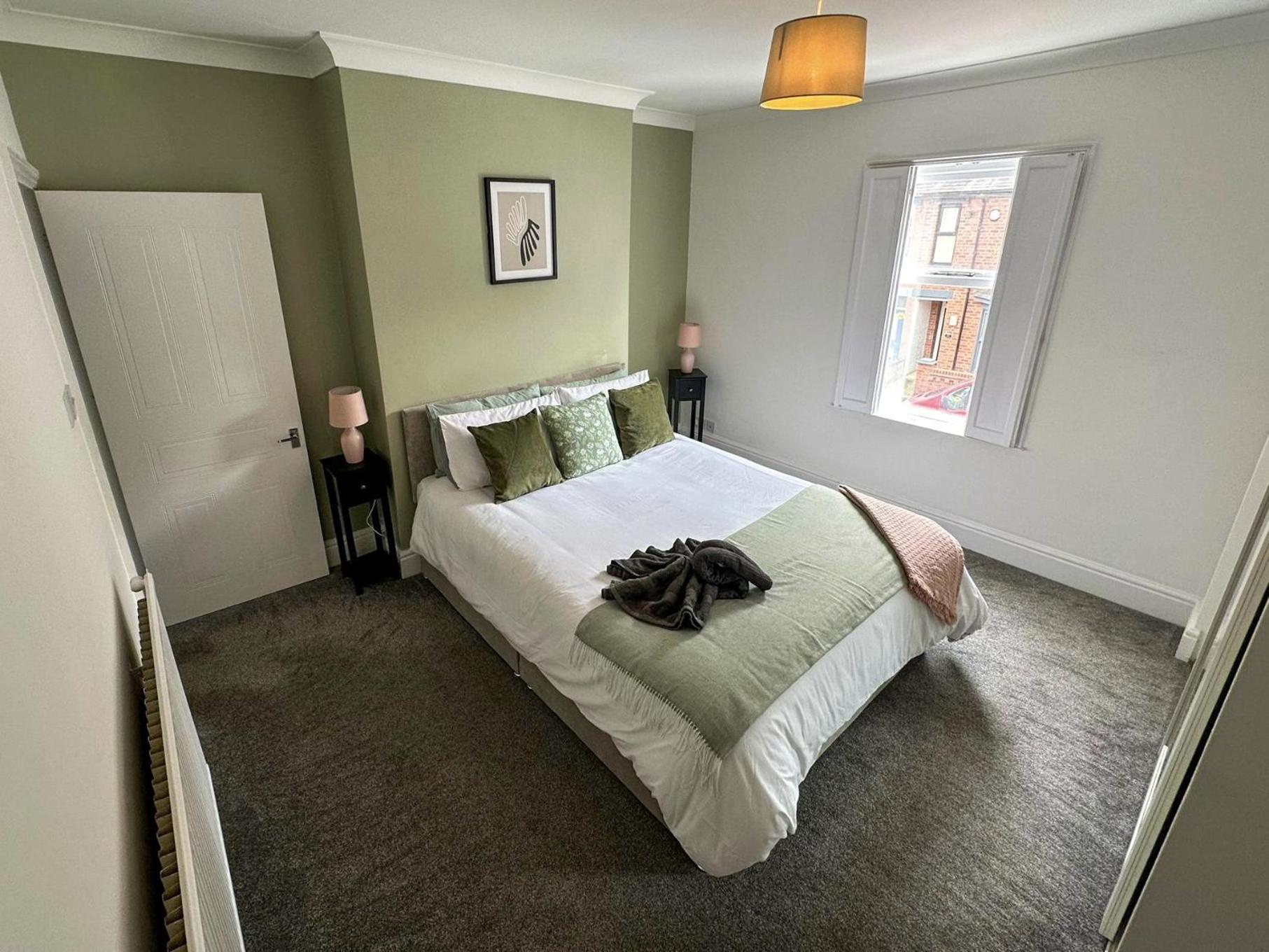 Cecil House - Stylish 2-Bed, Sleeps 5 Guests, Free Parking, Close To Cathedral, Bars & Restaurants Lincoln Extérieur photo