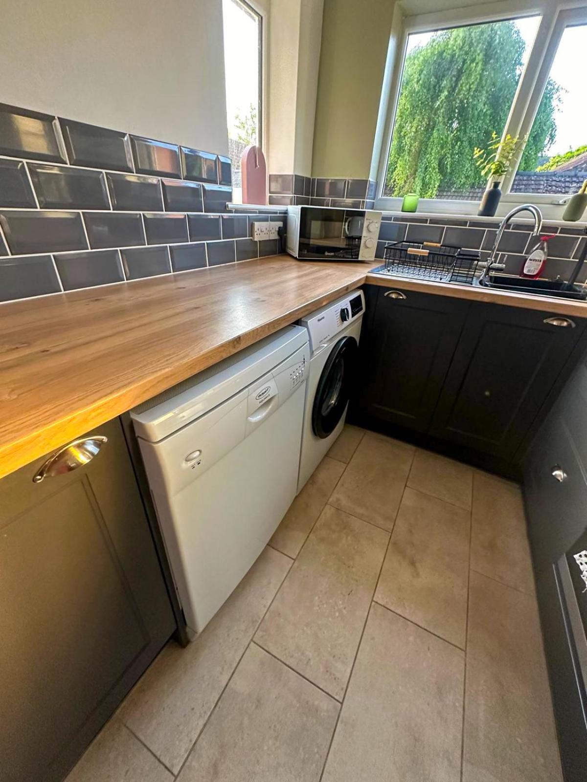 Cecil House - Stylish 2-Bed, Sleeps 5 Guests, Free Parking, Close To Cathedral, Bars & Restaurants Lincoln Extérieur photo