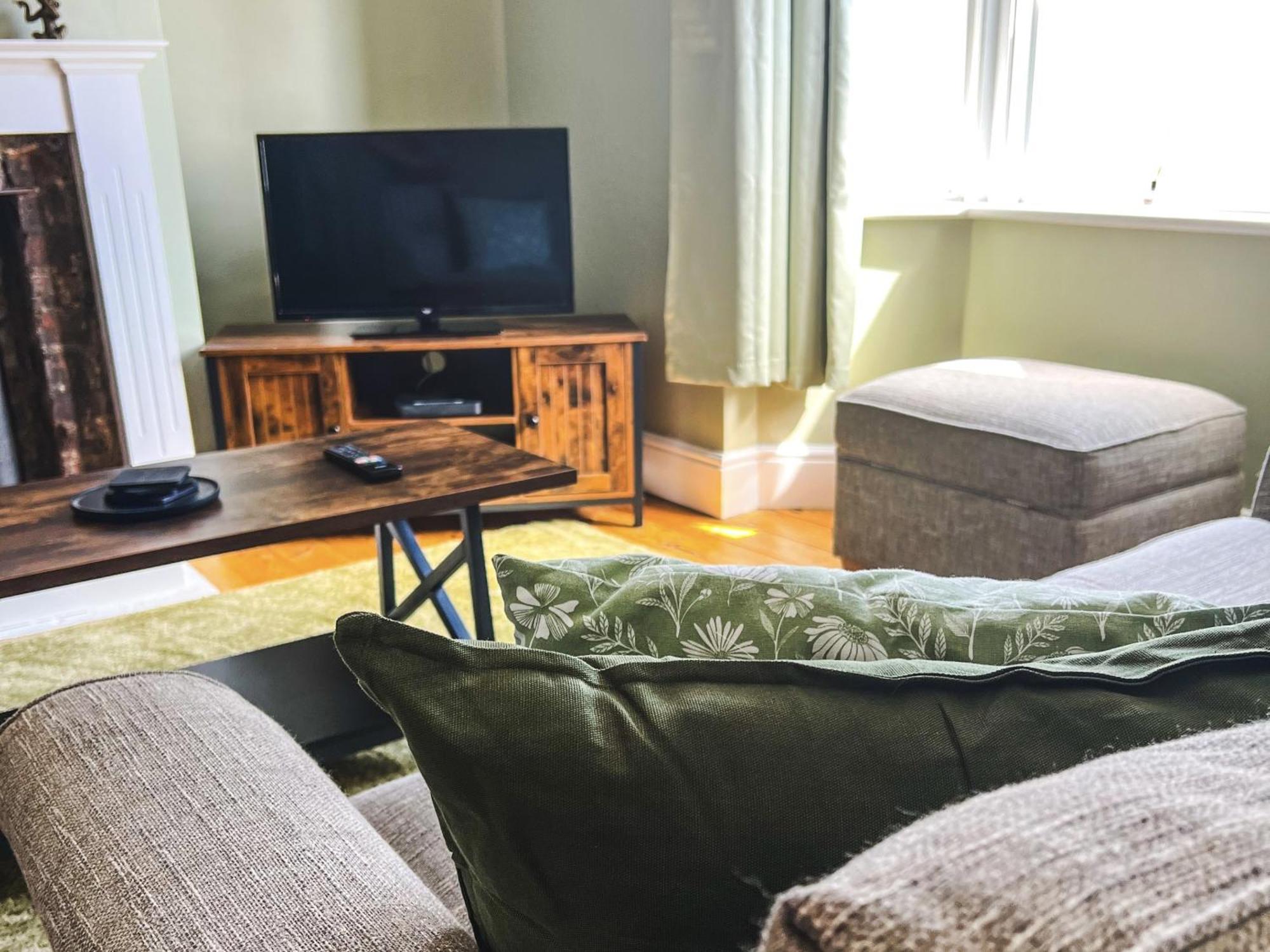 Cecil House - Stylish 2-Bed, Sleeps 5 Guests, Free Parking, Close To Cathedral, Bars & Restaurants Lincoln Extérieur photo